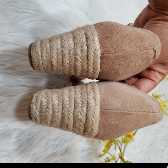 NINE WEST Cream And Tan Espadrilles Wedge Heel Sandals SIZE 9.5 M. - Picture 14 of 16